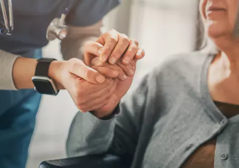 Adulții fără copii vor plăti taxe mai mari pentru îngrijirea persoanelor în vârstă, în Germania