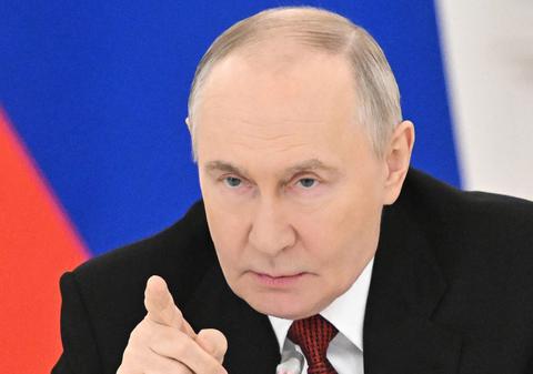 Vladimir Putin a cerut ca România să-i predea drona care s-a prăbușit pe un bloc din Galați