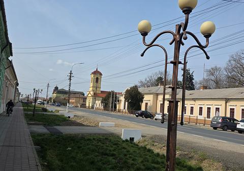 Prima comună din România în care sătenii se încălzesc cu apă geotermală: „Ne-a făcut primarul prințese”