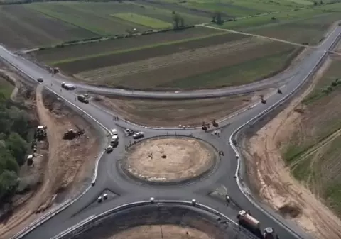 Încă o porțiune din Autostrada Transilvania A3 este aproape gata. Cum avansează lucrările la Nodul Românași