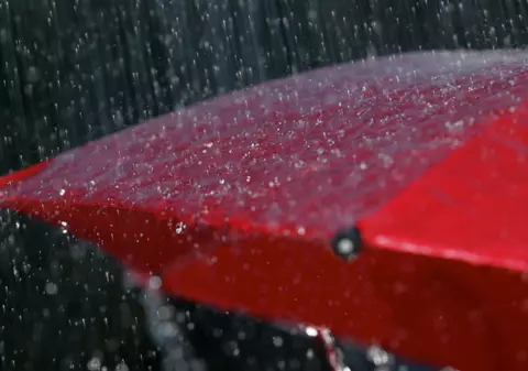 Nou val de ploi torențiale, grindină și vijelii în România. Prognoza meteo ANM în perioada 1-29 iunie 2026