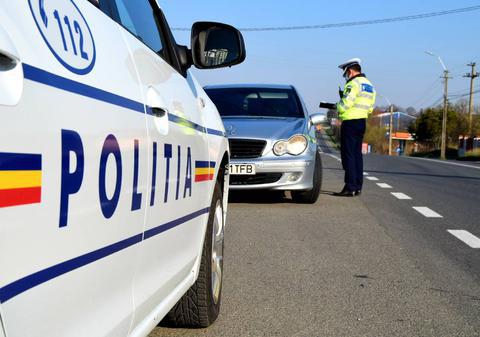 Șofer de 71 de ani, prins cu 128 km/h lângă Timișoara. Ce amendă uriașă a primit
