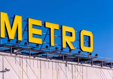 Un angajat Metro a fost concediat după 25 de ani, apoi s-a sinucis, în Italia. Voia să ajute cumpărătorii și justiția i-a dat dreptate post-mortem