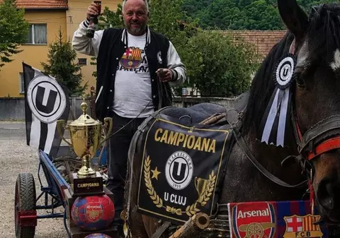 Un suporter din Cluj a plecat cu căruța la finala Cupei de la Sibiu: „O să ajungem după vreo 7 ore, plouă torențial”