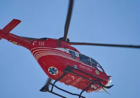 Un buldoexcavator a explodat din senin în Brașov: Un bărbat a murit, iar altul a fost rănit grav