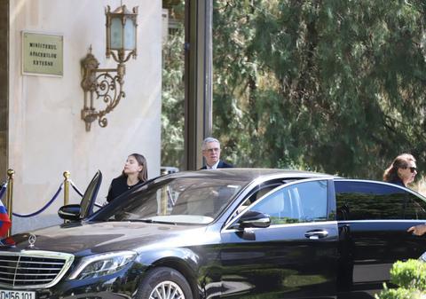 Oana Țoiu l-a convocat pe ambasadorul Rusiei la București la sediul MAE, după ce o dronă s-a prăbușit pe un bloc din Galați: „Avem confirmarea că e de origine rusă”