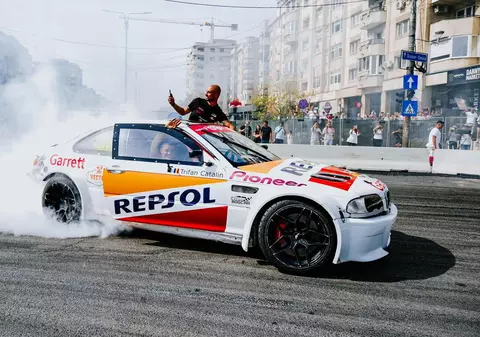 Peste 30.000 de cai putere în Ploiești la prima etapă din Campionatul Național de Drift 2026