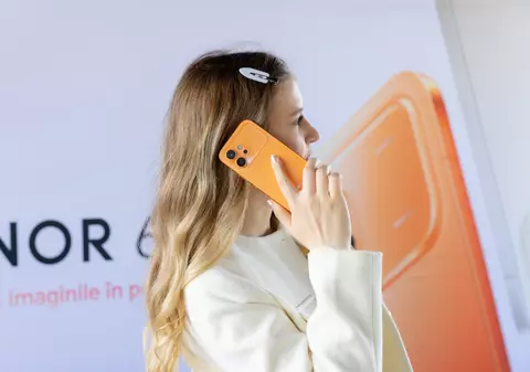 Studiu HONOR:  1 din 3 români ratează momente importante din cauza telefonului și 8 din 10 români au avut cel puțin un accident cu telefonul în ultimii doi ani 