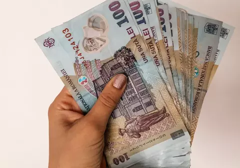 Câți bani a strâns un român cu venit mediu la Pilonul 2 de pensii, după 18 ani de contribuții