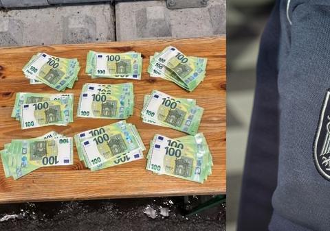 Un român a fost oprit pe o autostradă din Germania de vameși: a plătit 350 de euro amendă, dar tot a rămas fără 50.000 de euro