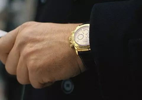 Rolex scumpește ceasurile din aur, pentru a doua oară în 2026. Producătorul elveţian invocă cererea mare şi costurile ridicate ale aurului