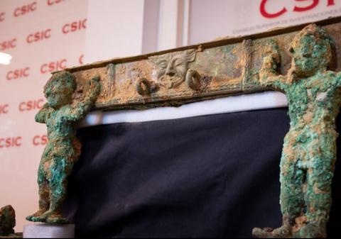 Un car de bronz unic, descoperit de arheologi în Spania alături de artefacte din Grecia și Egipt