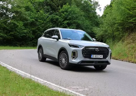 Am condus Chery TIGGO 9 la „Cel mai 4x4". SUV-ul chinezesc de 45.000 euro care face greu de justificat multe modele europene