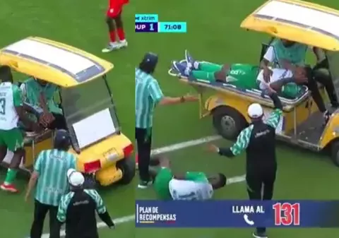 Un fotbalist a fost lovit și doborât la pământ de mașinuța care transporta un coechipier accidentat