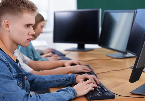 Proba de competențe digitale BAC 2026 începe pe 15 iunie. Ce trebuie să știe elevii