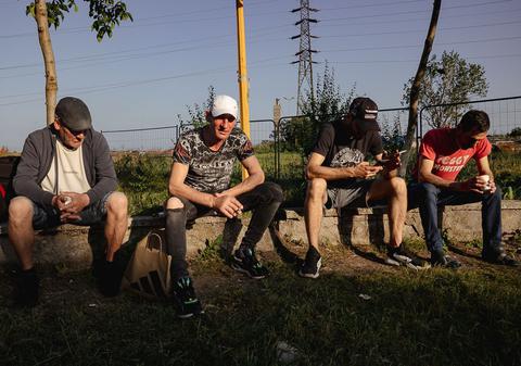 VIDEO Constănțenii și drona. Unii dintre ei vor să se bată cu autoritățile care dezinformează, alții cu rușii: „Noi am văzut asta aici de la cinci jumate, ministrul a spus că a aflat abia la zece!”