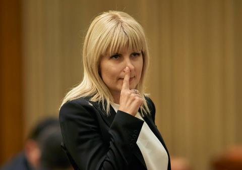 Elena Udrea nu s-a putut abține și a scris pe Facebook despre Eugen Tomac, premierul desemnat de Nicușor Dan: "Îi scoate pe toți din rahat"