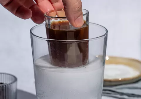 Ce este Espresso Tonic Bomb, băutura virală pe Tiktok