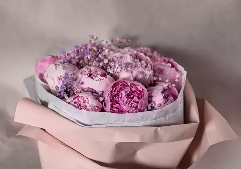 Cum alegi un aranjament floral care impresionează de la prima vedere – Maison Dadoo