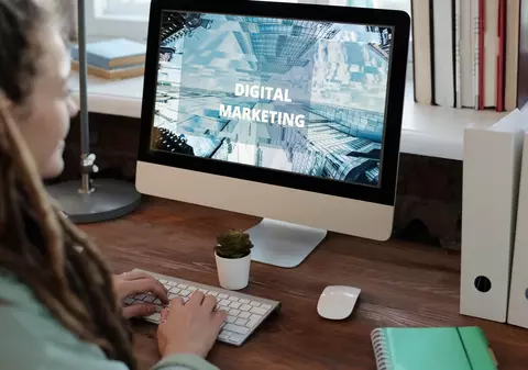 De ce automatizarea devine esențială în promovarea online – viziunea White Image