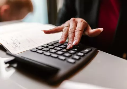 Implementarea Directivei UE privind transparența salarială
