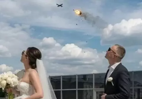 O dronă Shahed a explodat deasupra unui cuplu care făcea pozele de nuntă, în Ucraina: „Mamă, va cădea acum! Așa e la noi”