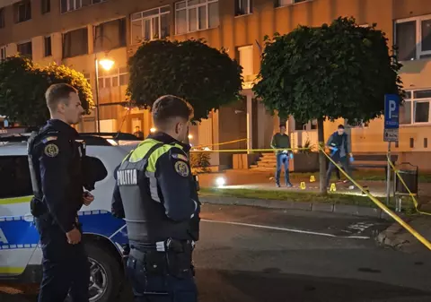 Polițist omorât de propriul fiu în mijlocul străzii, în Piatra Neamț: ucigașul l-a înjunghiat de mai multe ori