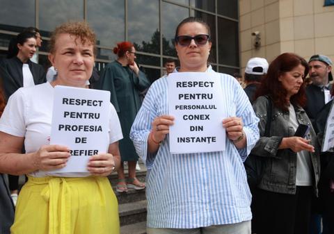 Blocaj total la ANAF, în instanțe și vămi, protest masiv al angajaților la Finanțe: „Veniturile scad chiar și cu 4.000 de lei”