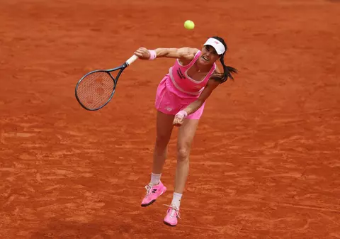 Mirra Andreeva a eliminat-o pe Sorana Cîrstea, 6-0, 6-3, în sferturile Roland Garros, într-un meci care a durat sub o oră