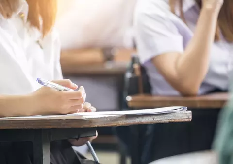 BAC Chimie 2026. Astăzi are loc proba scrisă la Chimie la Bacalaureat