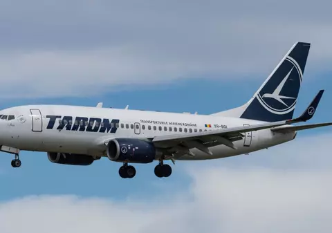 Primul avion Boeing 737 MAX din flota modernizată a TAROM va purta numele lui Mircea Lucescu