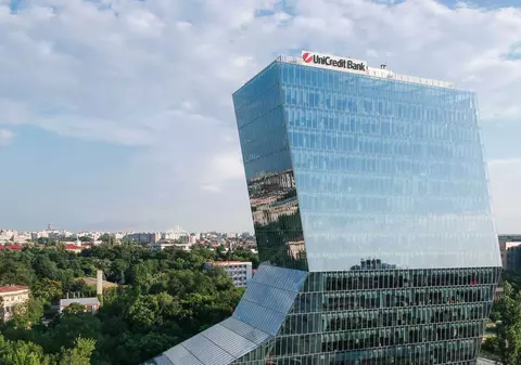 Anunț UniCredit Bank