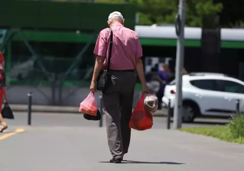 Câți bani pierd românii care ies la pensie anticipat, la 60 de ani: „Mai fac nişte chestii, ca să pot să supravieţuiesc”