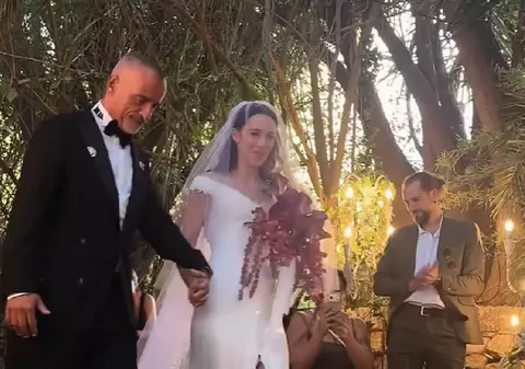 Eros Ramazzotti a plâns la nunta fiicei sale: rochia de mireasă creată de Giorgio Armani avea o semnificație profundă