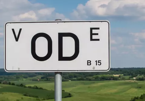 Ce semnificație are și cine este vizat, de fapt, de indicatorul marcat cu literele „OD” de pe șoselele din Germania