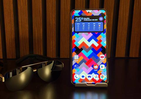 Motorola Signature review: un flagship care „dă de gol” intențiile foarte serioase ale producătorului