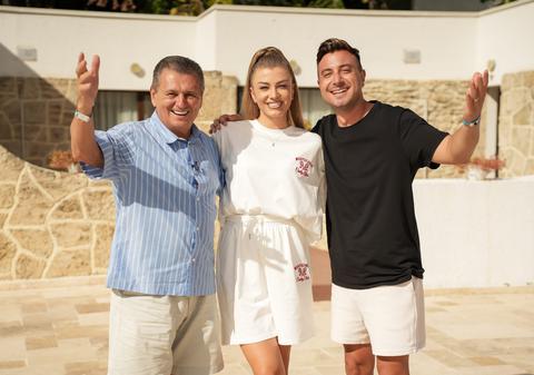 Un nou sezon „Poftiți pe la noi” începe în această seară. Codruța Filip și Valentin Sanfira apar împreună la Antena 1