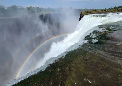 Cum arată cea mai înfricoșătoare piscină din lume: „Este un infinity pool natural”