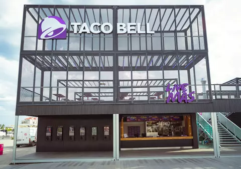 Taco Bell deschide primul hub de vară în Nibiru și Beach, Please! - primul proiect de acest tip al brandului în România
