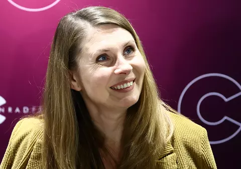 Tatiana Țîbuleac: „Tata a murit în mijlocul cărții despre el. Asta a influențat felul în care scriu”