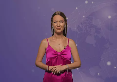 5 Știri by Libertatea- Monden: Oana Lis a cerut ajutorul internuților după ce a rămas cu 15 lei pe card/ Adela Popescu și Rădu Vâlcan s-au separat din cauza copiilor