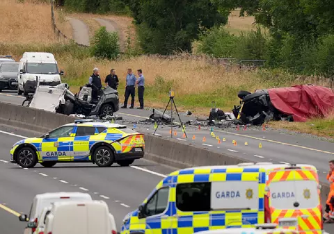 Cinci tineri au murit într-un accident pe o autostradă din Irlanda. Autoritățile se tem de un fenomen alimentat de rețelele sociale