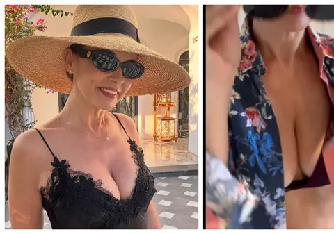 Cum a mers Andreea Marin la plajă în Capri, Italia. Vedeta, apariție rară într-un costum de baie din două piese. „3 zile minunate alături de fiica mea”