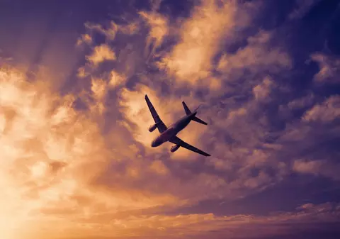 O companie aeriană din Spania lansează un zbor special pentru cei care vor să vadă eclipsa solară din cer