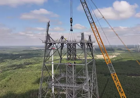 Germanii construiesc cu 25 de milioane de euro cea mai înaltă turbină eoliană din lume, de 365 de metri și 2.000 de tone de oțel, care va depăși Turnul Eiffel