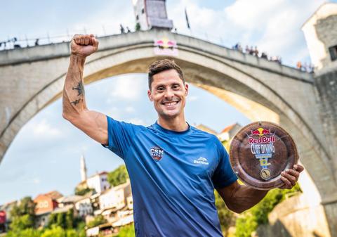 Constantin Popovici, o nouă victorie spectaculoasă. Românul rămâne în lupta pentru Trofeul King Kahekili