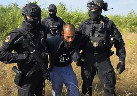 Deținutul din Baia Mare care a evadat de la locul de muncă și amenința că își omoară soția a fost prins după 48 de ore. Poliția: „Femeia a fost permanent în siguranță”