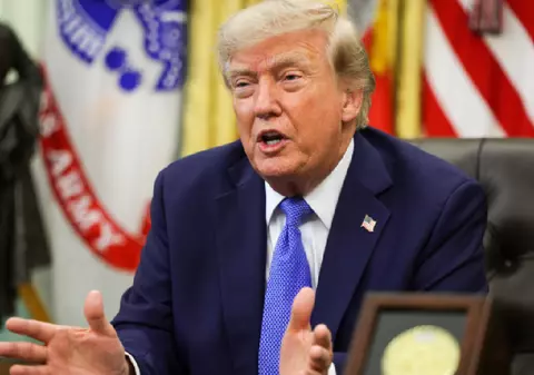 Donald Trump, replică dură pentru Volodimir Zelenski: „Și noi avem nevoie de rachete! Biden i-a dat arme de 300 de miliarde de dolari!”