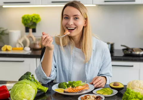 Semnul principal că nu consumi suficiente proteine zilnic. Cum calculezi câtă proteină ar trebui să consumi