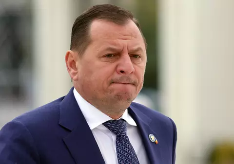 De ce Nicușor Dan ar trebui să ceară demisia directorului SIE, Gabriel Vlase și să reformeze serviciul